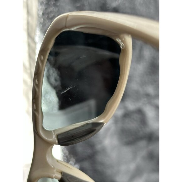 Native Triumph Sunglasses Polarized color Pear Reflex Used See Scratches (C8-09) - Picture 15 of 16